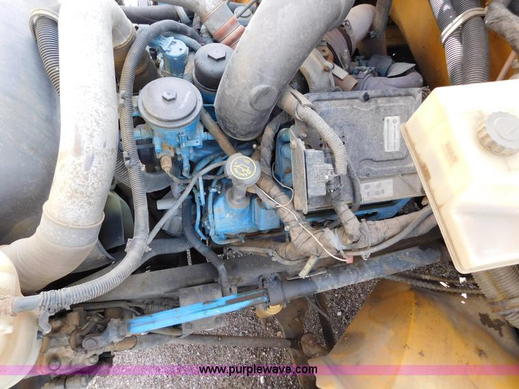 image for item AW9443 2005 International PB10500 school bus