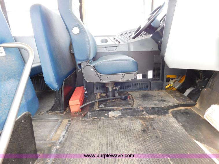 image for item AW9443 2005 International PB10500 school bus