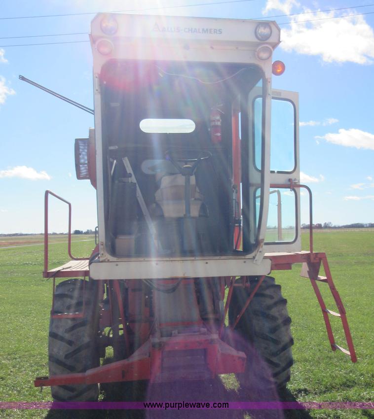 image for item BB9050 Allis Chalmers 582000 cotton picker