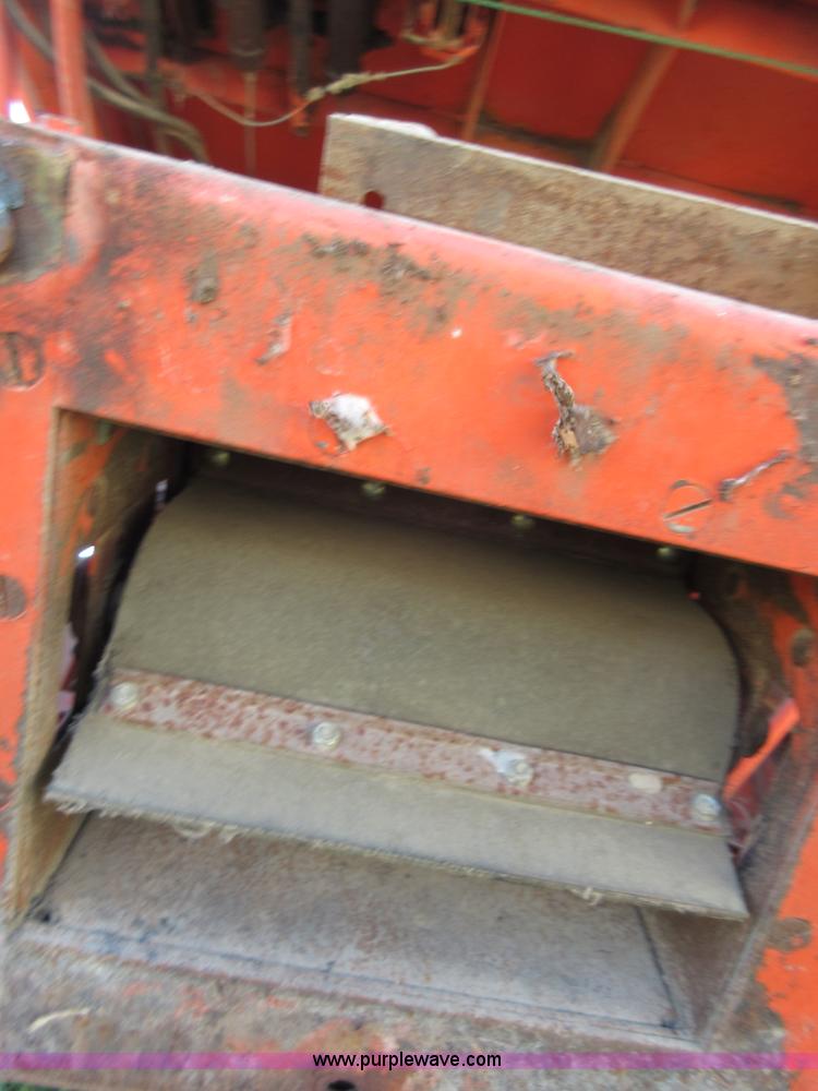 image for item BB9050 Allis Chalmers 582000 cotton picker