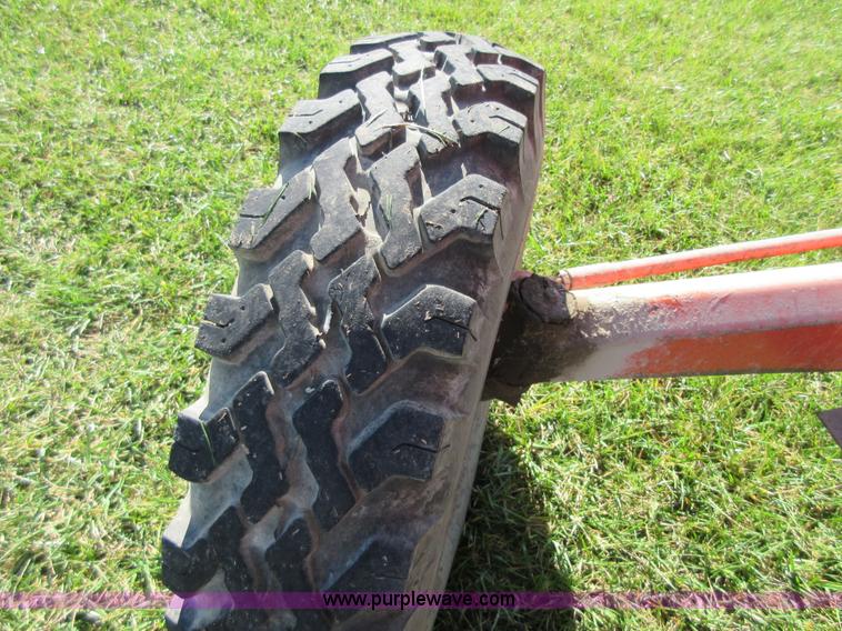 image for item BB9050 Allis Chalmers 582000 cotton picker