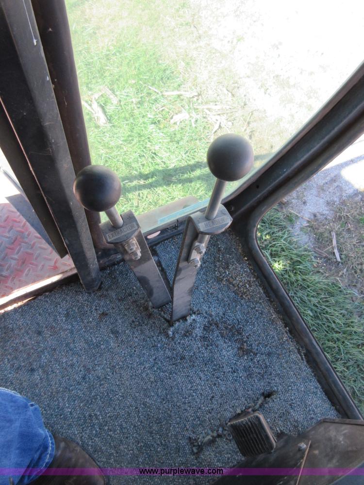 image for item BB9050 Allis Chalmers 582000 cotton picker