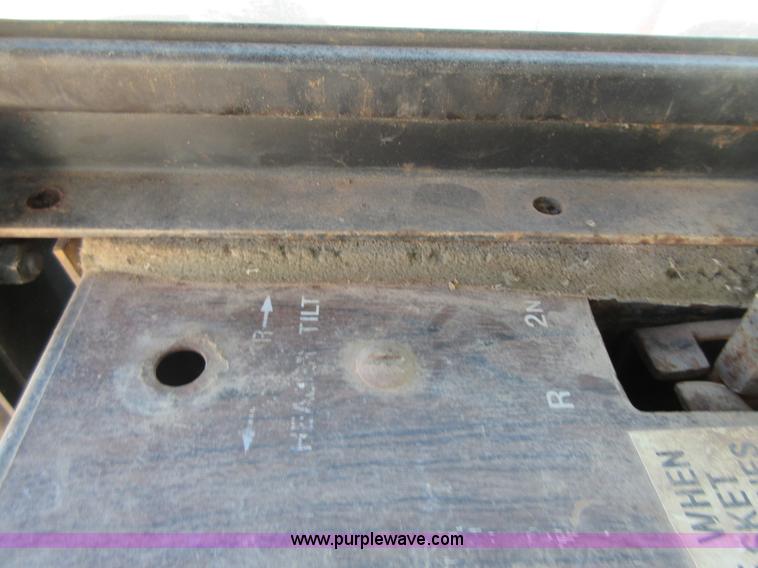 image for item BB9050 Allis Chalmers 582000 cotton picker