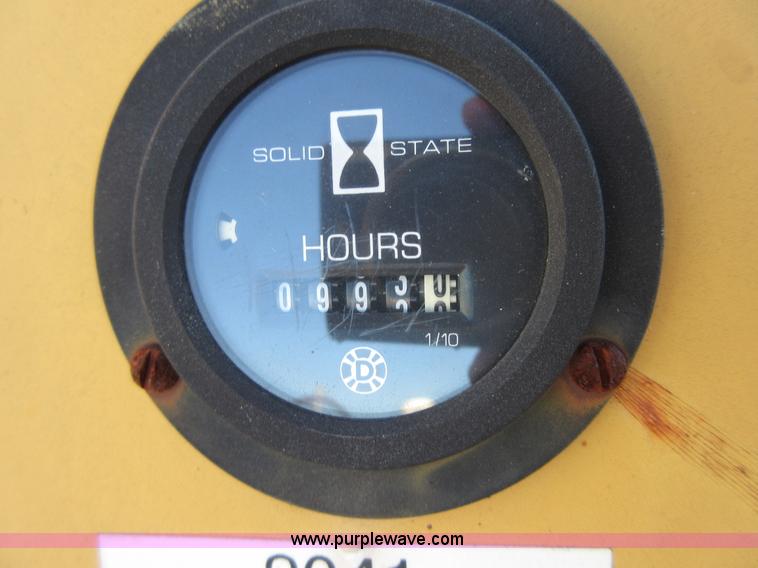 image for item BB9062 Vermeer 1230 brush chipper