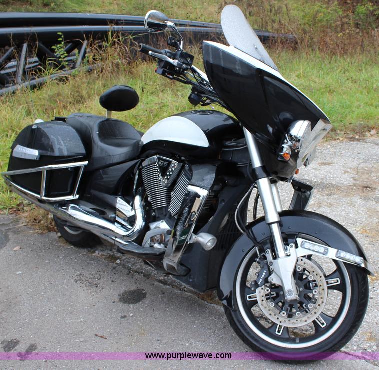 image for item BB9255 2011 Victory motorcycle