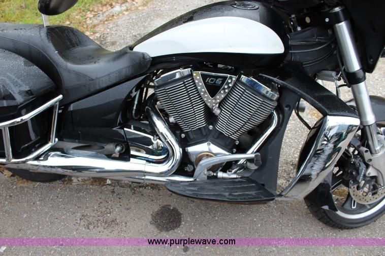image for item BB9255 2011 Victory motorcycle