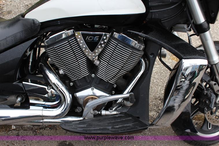 image for item BB9255 2011 Victory motorcycle