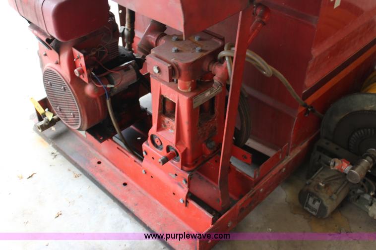 image for item BB9257 FMC sprayer