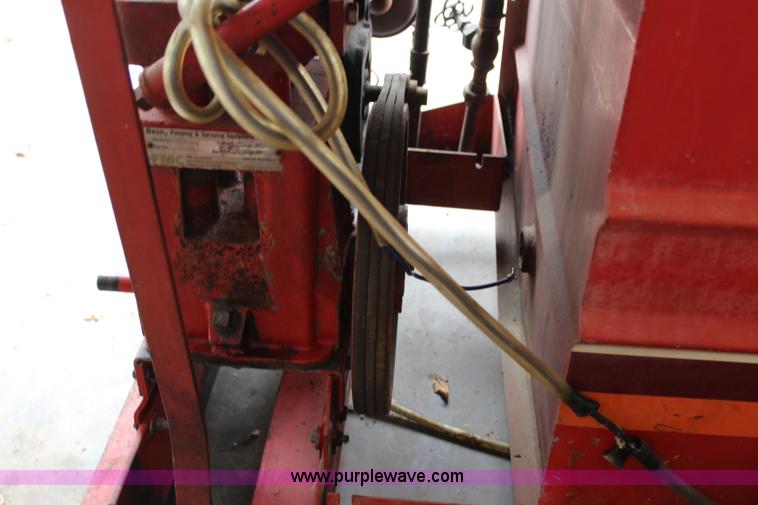 image for item BB9257 FMC sprayer