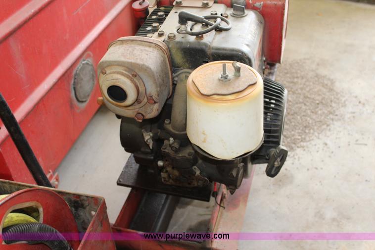 image for item BB9258 FMC sprayer