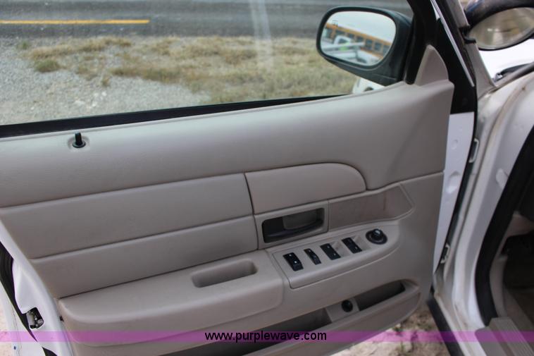 image for item BC9161 2009 Ford Crown Victoria Police Interceptor