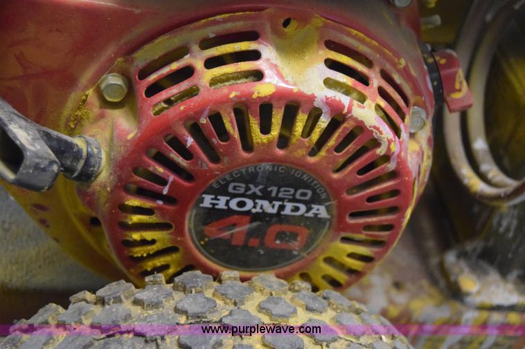 image for item BK9946 Newstripe stripe painter