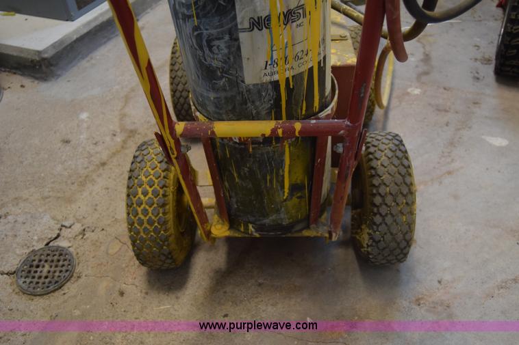 image for item BK9946 Newstripe stripe painter