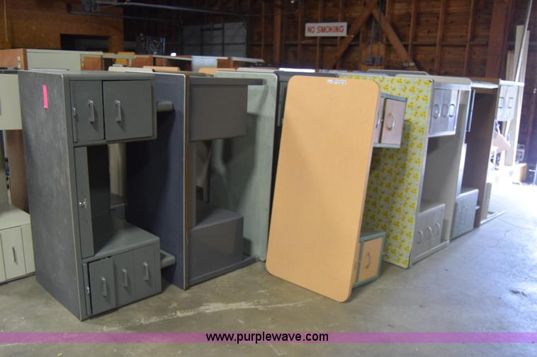 (10) office desks in Hutchinson, KS Item BK9964 sold Purple Wave