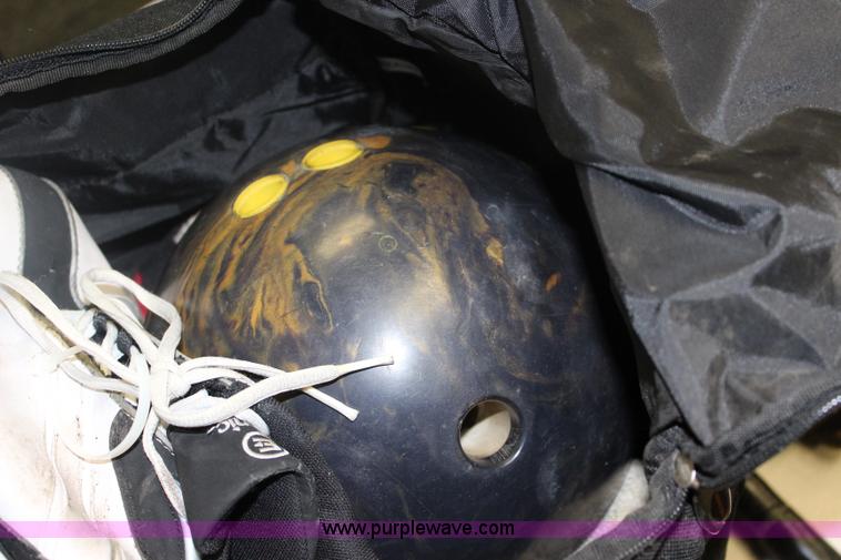 image for item BL9339 Assorted items