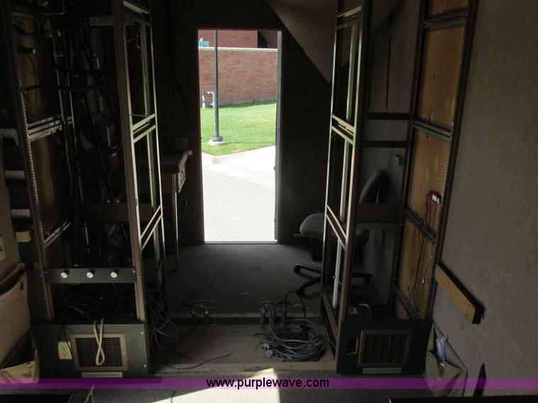 image for item BN9924 1986 Isuzu NPR media truck