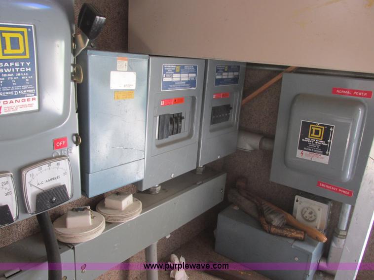 image for item BN9924 1986 Isuzu NPR media truck