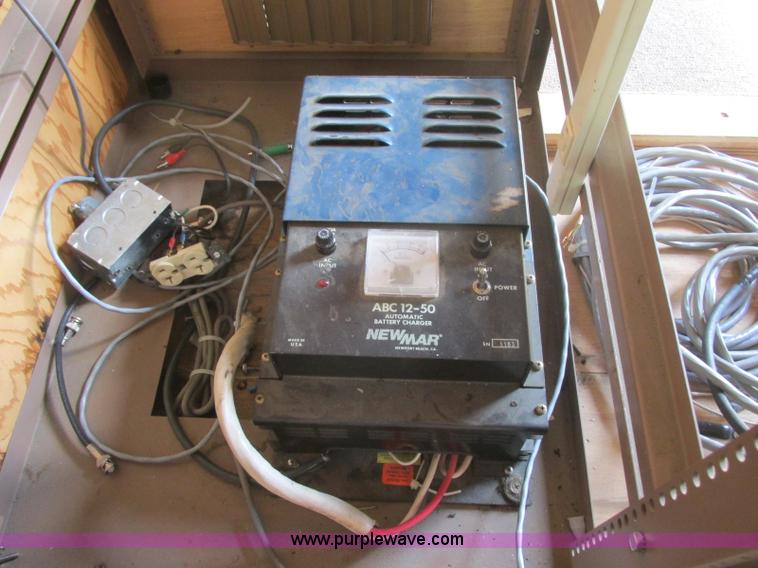 image for item BN9924 1986 Isuzu NPR media truck