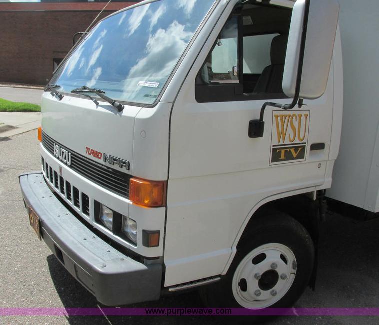 image for item BN9924 1986 Isuzu NPR media truck