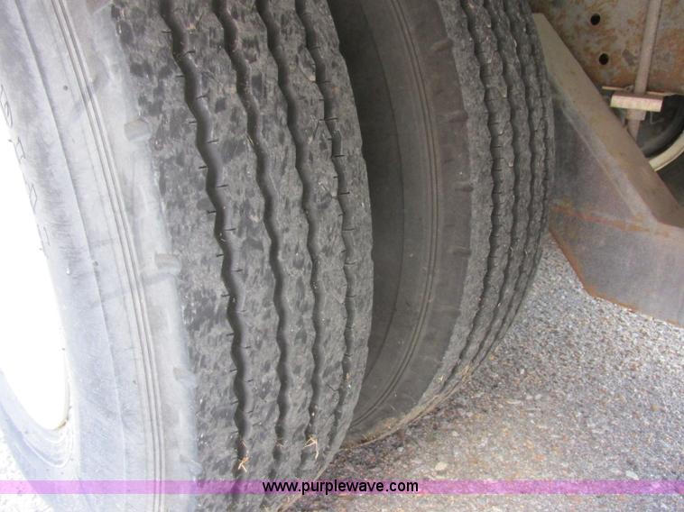 image for item BN9924 1986 Isuzu NPR media truck