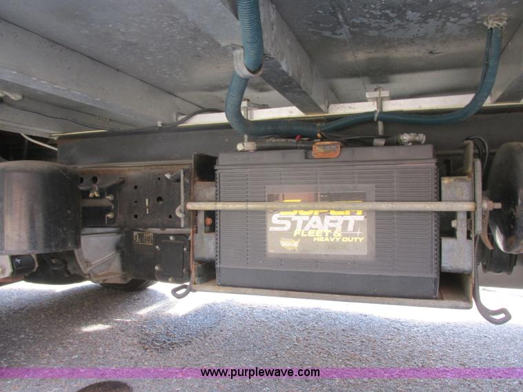 image for item BN9924 1986 Isuzu NPR media truck