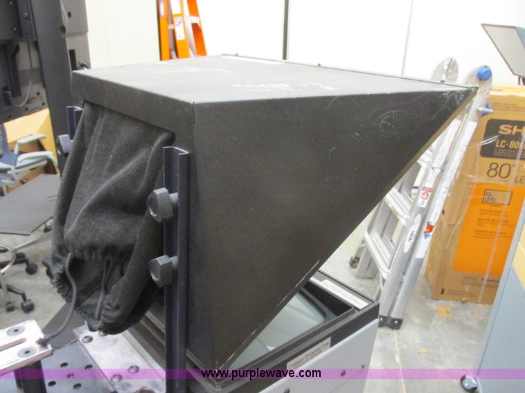 image for item BN9925 (3) Vinten studio camera tripods