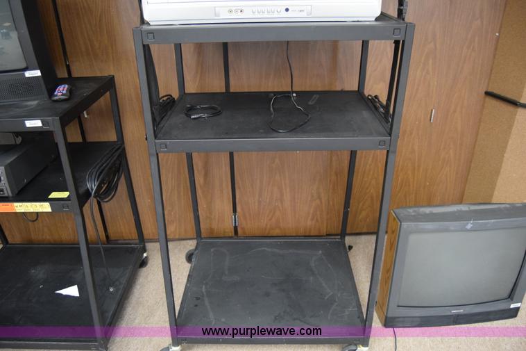 image for item BO9697 Assorted electronics