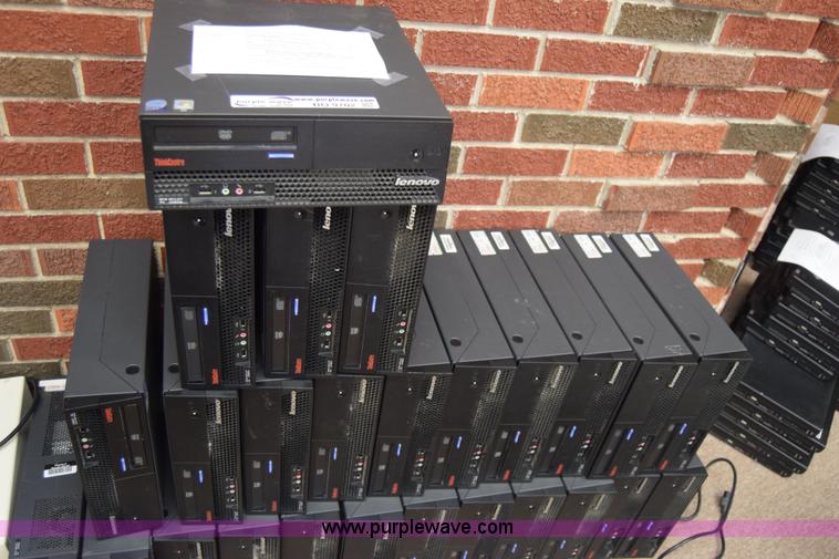 image for item BO9702 (26) Lenovo 6072 computer towers