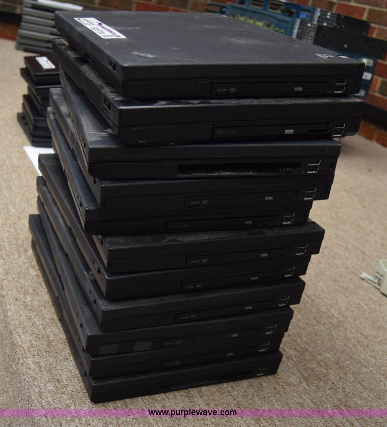 image for item BO9704 (11) Lenovo T61 laptop computers