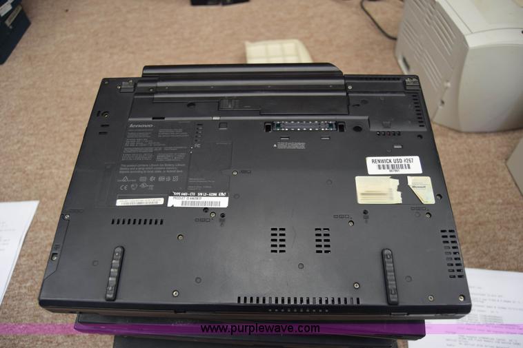 image for item BO9704 (11) Lenovo T61 laptop computers