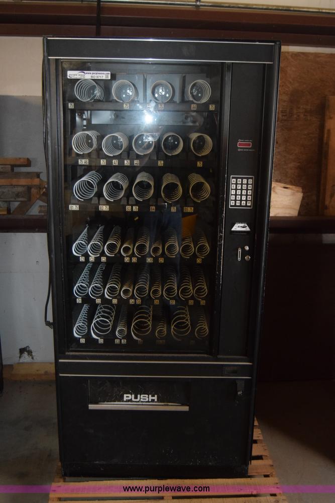 image for item BO9717 Sovamco vending machine