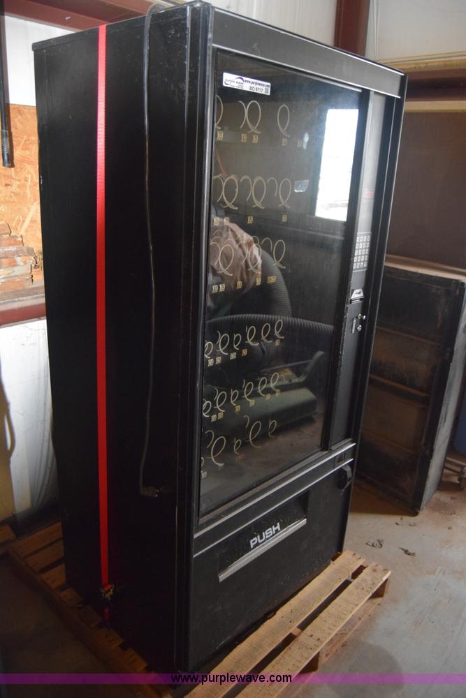 image for item BO9717 Sovamco vending machine