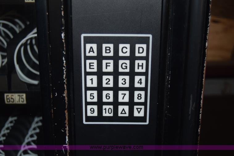 image for item BO9717 Sovamco vending machine