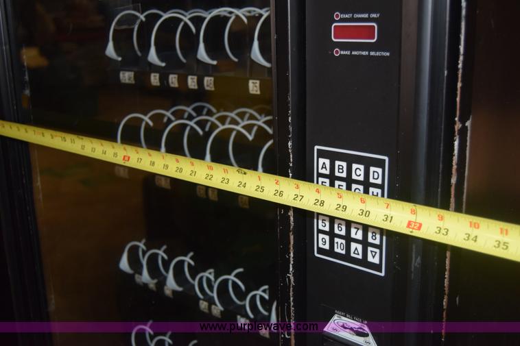 image for item BO9717 Sovamco vending machine