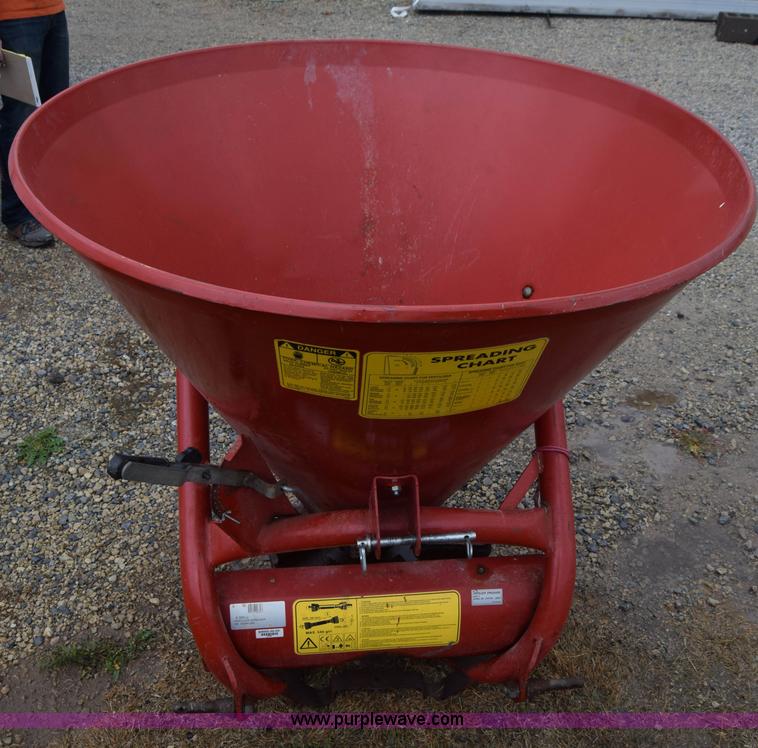 image for item BO9719 Cosmo 500 fertilizer spreader