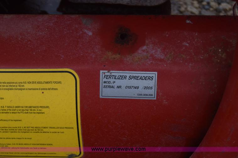 image for item BO9719 Cosmo 500 fertilizer spreader