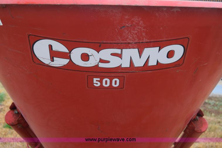 image for item BO9719 Cosmo 500 fertilizer spreader