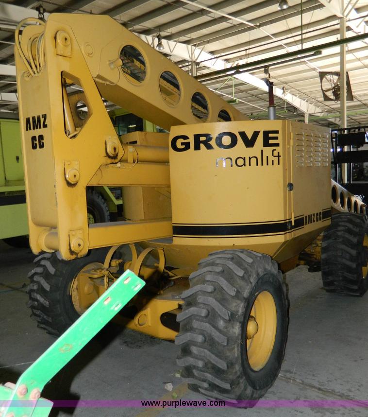 image for item BQ9974 Grove AM266 boom lift