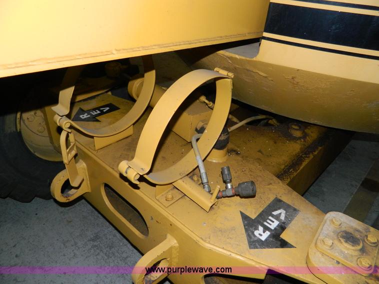 image for item BQ9974 Grove AM266 boom lift