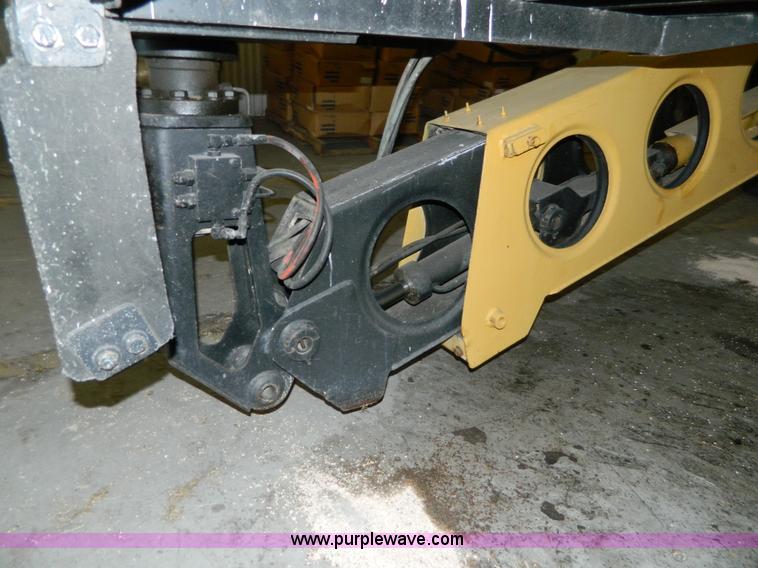 image for item BQ9974 Grove AM266 boom lift