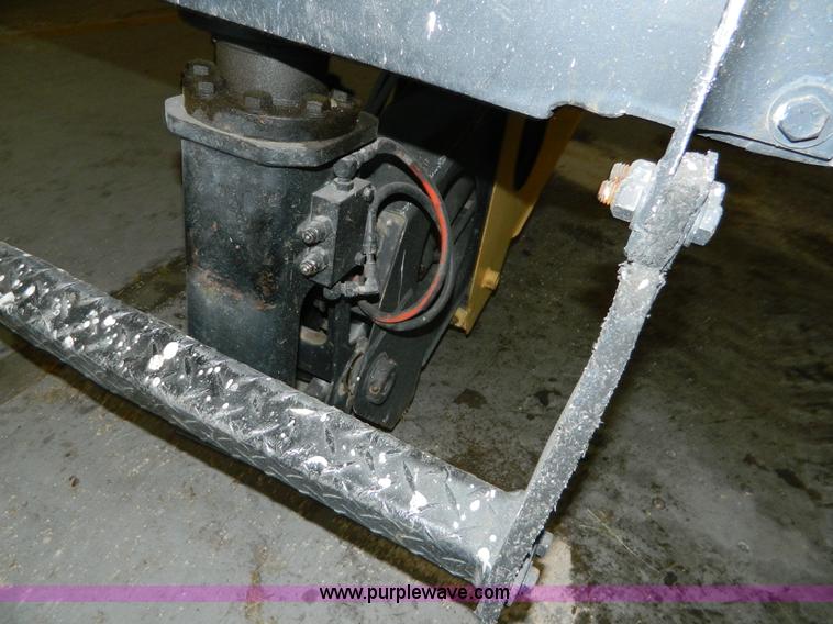 image for item BQ9974 Grove AM266 boom lift