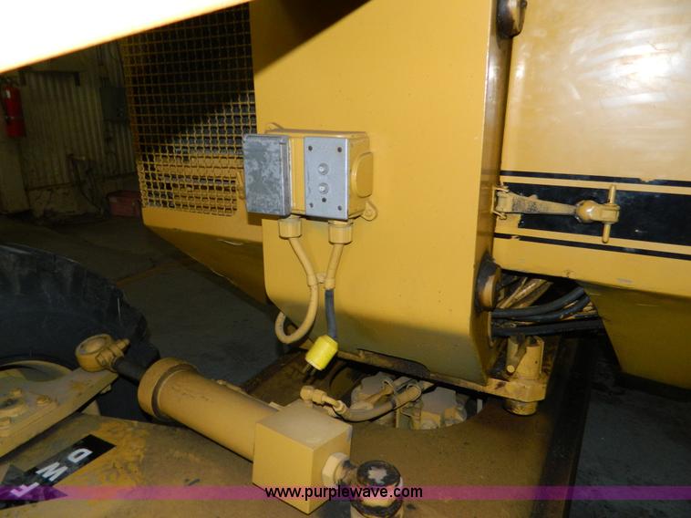 image for item BQ9974 Grove AM266 boom lift