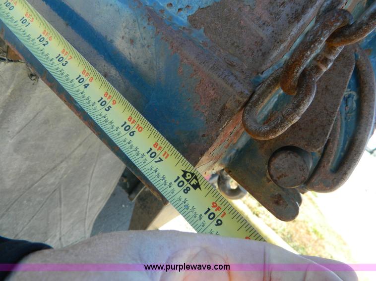 image for item BQ9975 1986 International S1700 dump truck