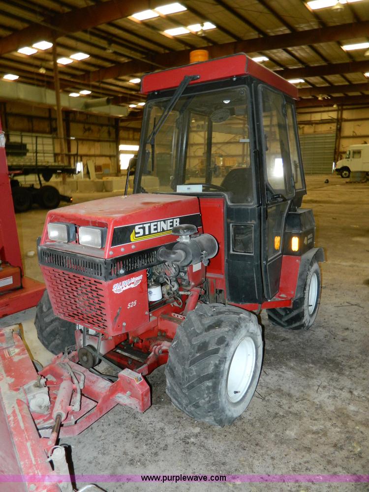 image for item BQ9976 1989 Steiner 525 4WD tractor