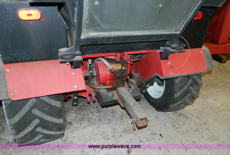 image for item BQ9976 1989 Steiner 525 4WD tractor