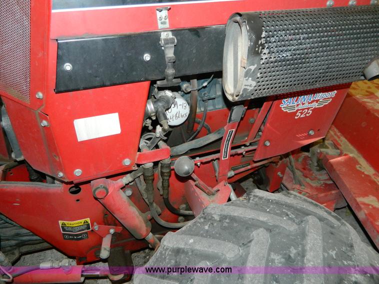 image for item BQ9976 1989 Steiner 525 4WD tractor