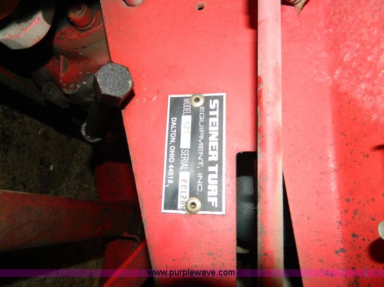 image for item BQ9976 1989 Steiner 525 4WD tractor