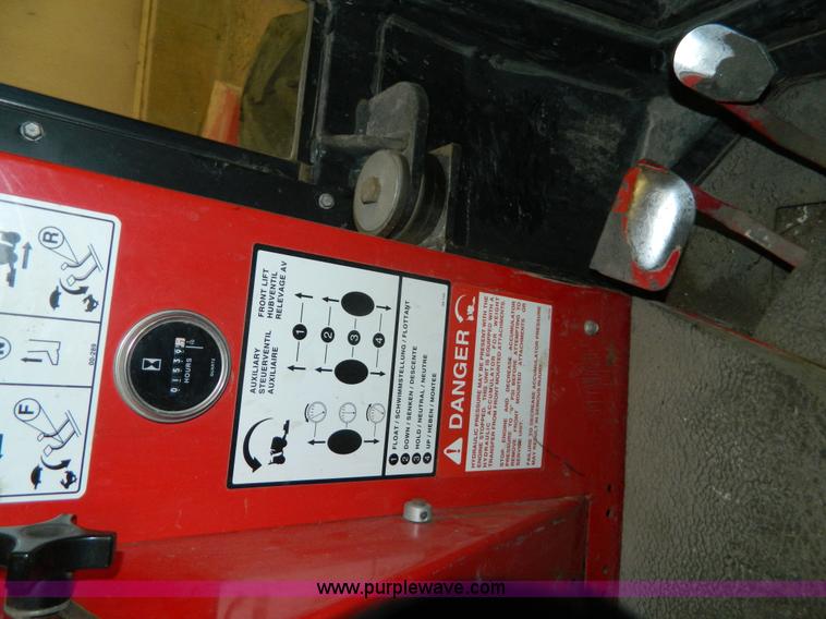 image for item BQ9976 1989 Steiner 525 4WD tractor