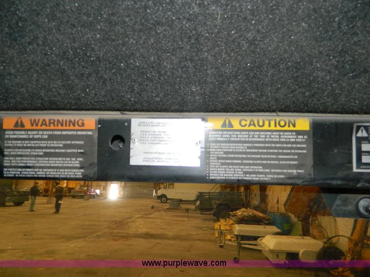 image for item BQ9976 1989 Steiner 525 4WD tractor