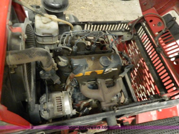 image for item BQ9976 1989 Steiner 525 4WD tractor